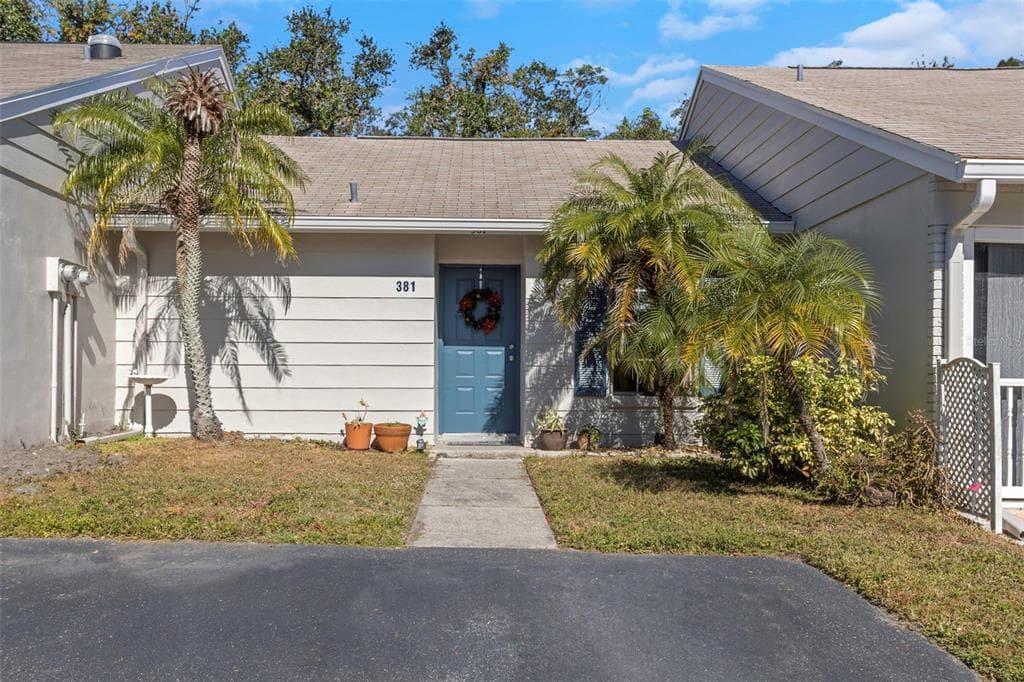 381 ESTERO COURT SAFETY HARBOR, FL 34695