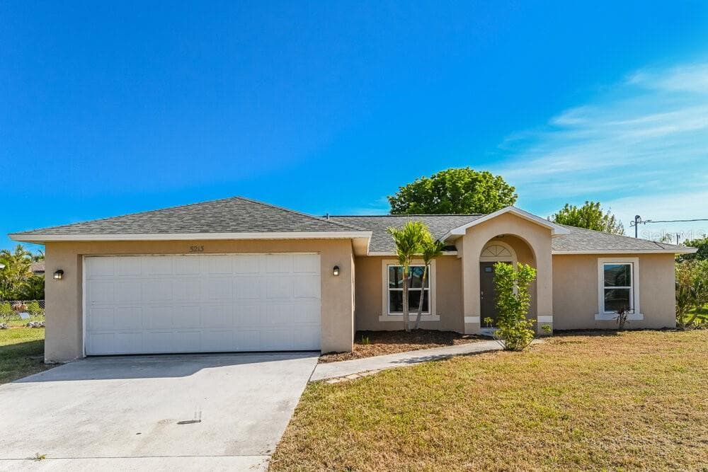 3213 SE SANTA BARBARA PLACE CAPE CORAL, FL 33904