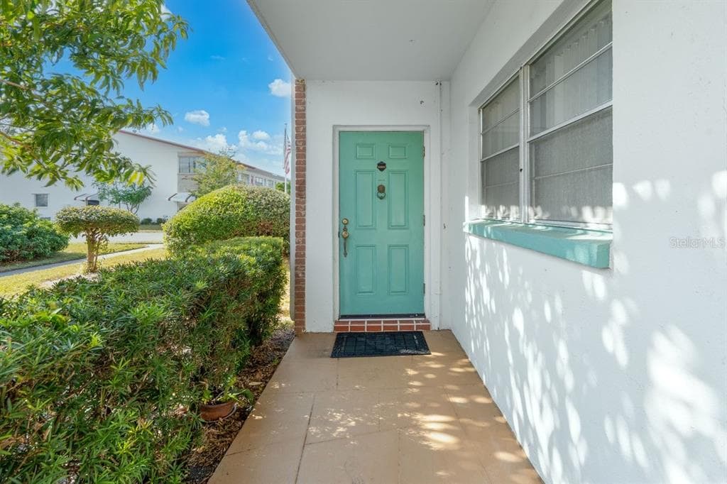 5825 18TH STREET N UNIT 1 ST PETERSBURG, FL 33714
