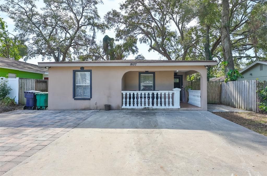 1607 E LOUISIANA AVENUE TAMPA, FL 33610