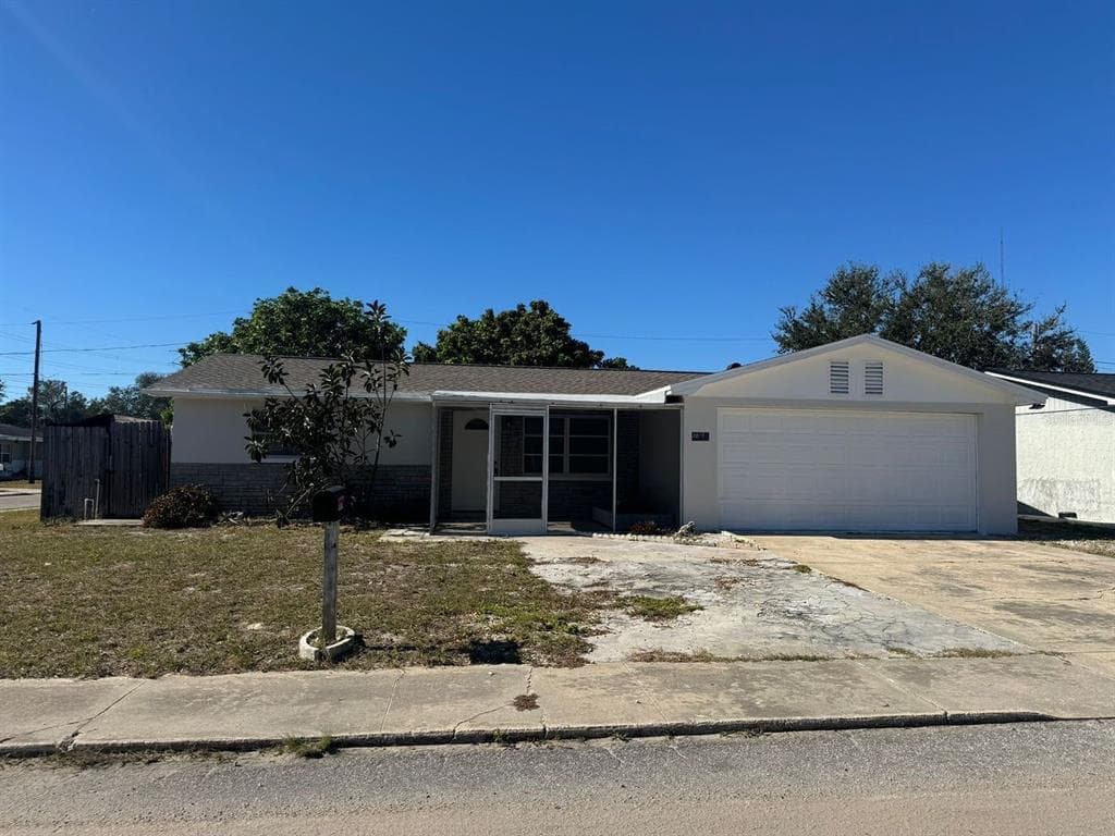 1019 PERT LANE HOLIDAY, FL 34691