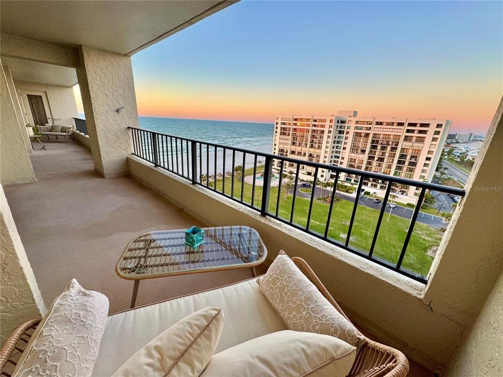 1480 GULF BOULEVARD UNIT 1107 CLEARWATER BEACH, FL 33767