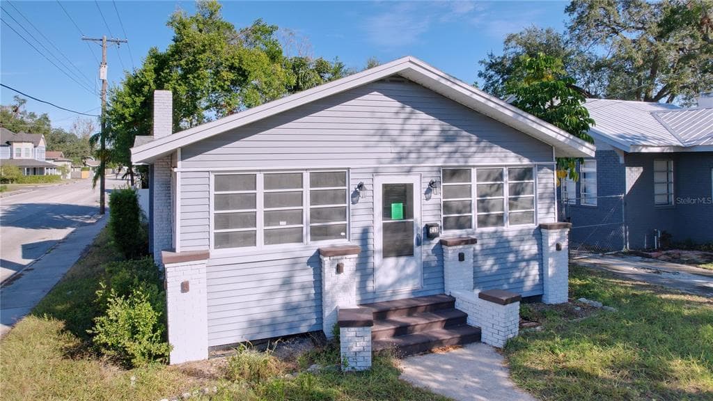 213 W WILDER AVENUE TAMPA, FL 33603