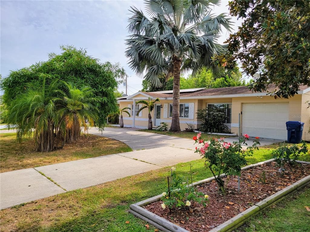 5170 61ST LANE N KENNETH CITY, FL 33709