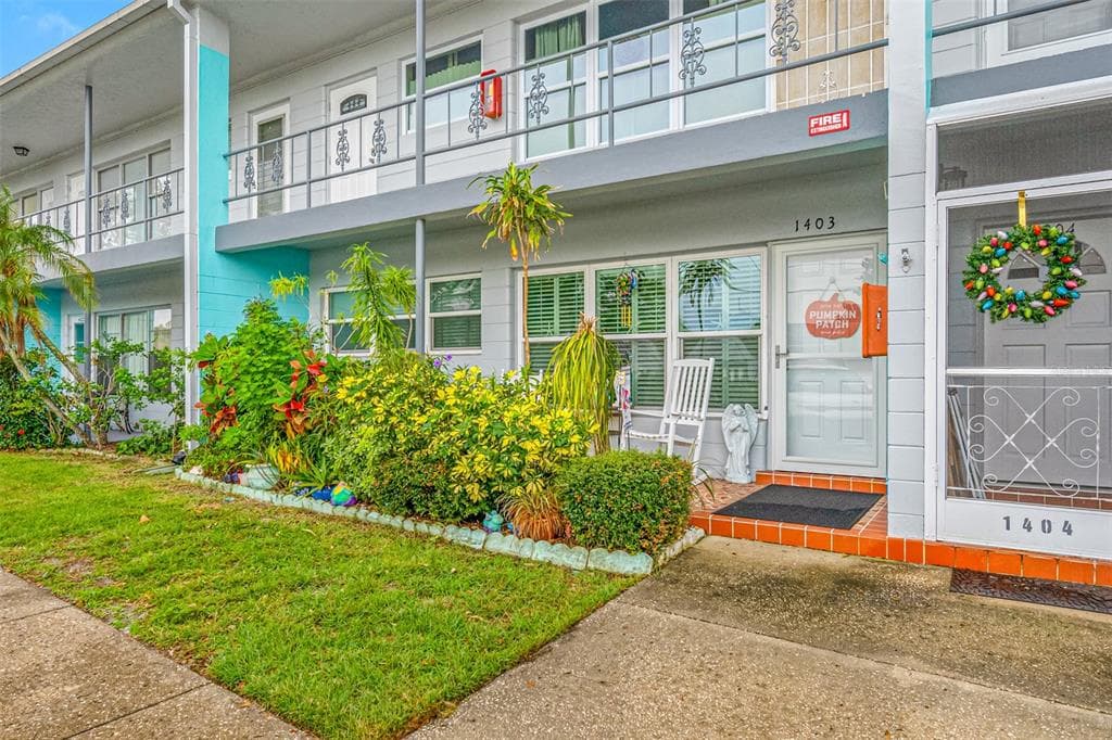 5820 43RD TERRACE N UNIT 1403 ST PETERSBURG, FL 33709