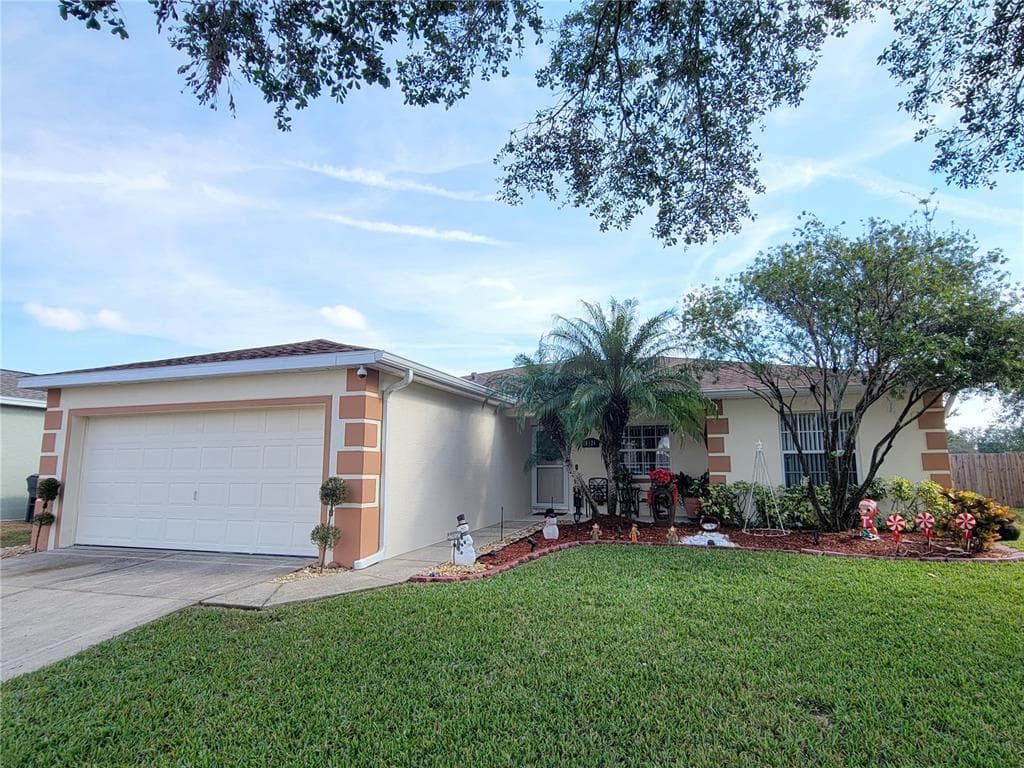6421 MYRTLEWOOD DRIVE LAKELAND, FL 33810