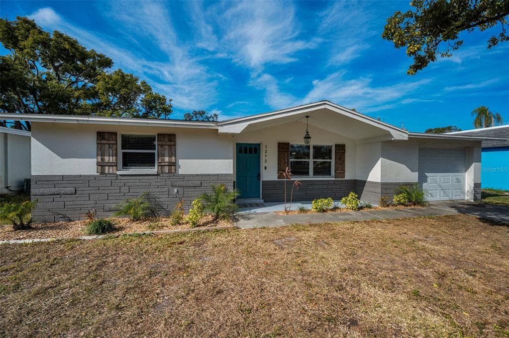 1272 LADY MARION LANE DUNEDIN, FL 34698