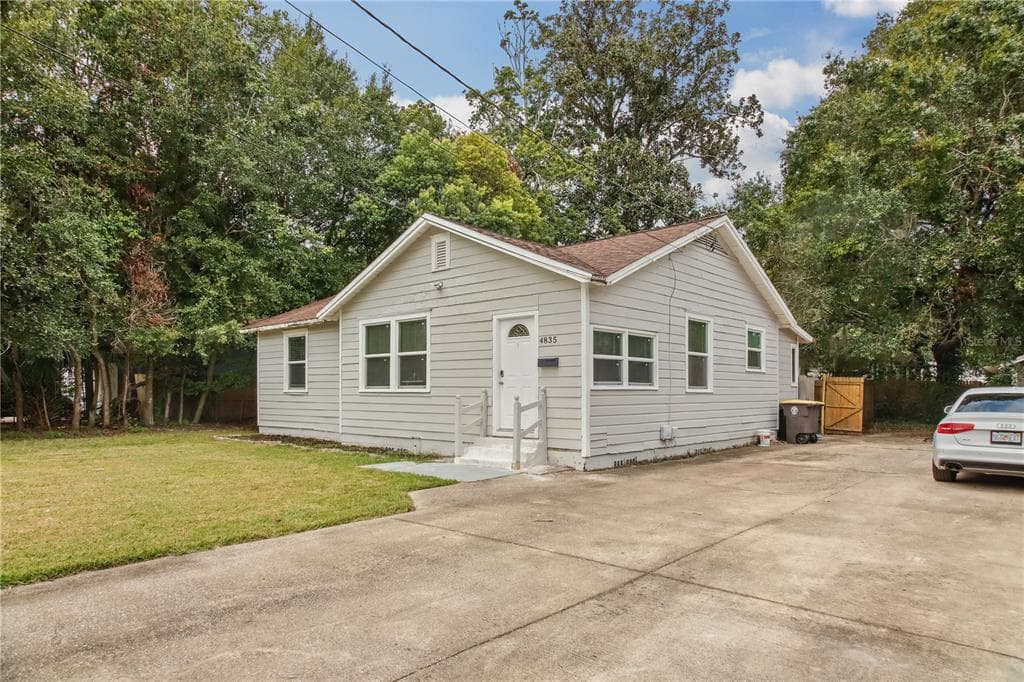 4835 ELIZABETH TERRACE JACKSONVILLE, FL 32205