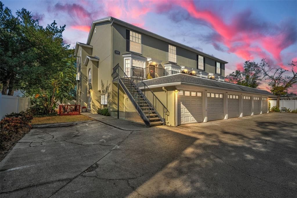 609 S GLEN AVENUE UNIT B TAMPA, FL 33609