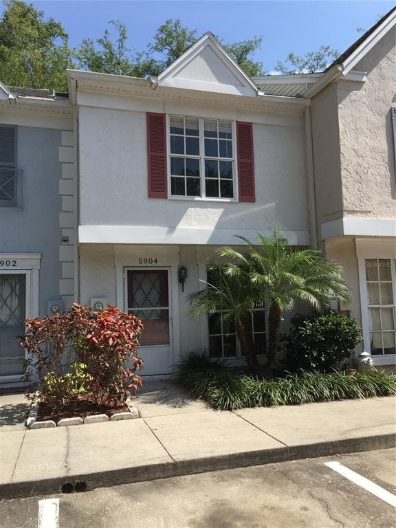 5904 STRATTON PARK DRIVE TEMPLE TERRACE, FL 33617