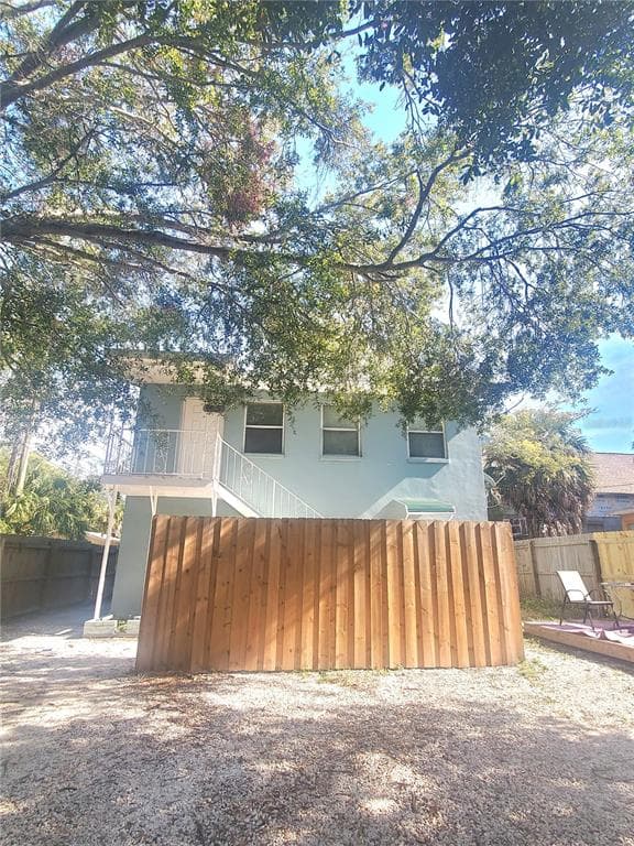 665 1/2 28TH AVENUE S UNIT B ST PETERSBURG, FL 33705