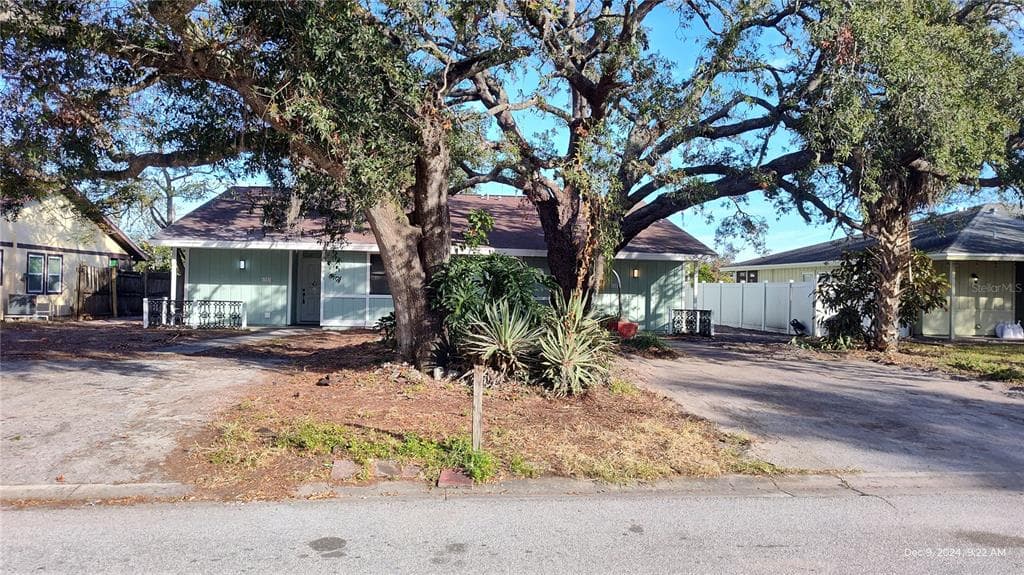 6381 51ST AVENUE N ST PETERSBURG, FL 33709