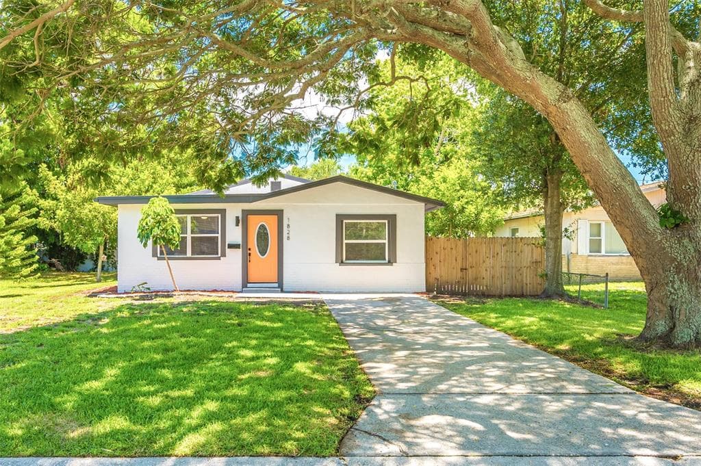 1828 MISSISSIPPI AVENUE NE ST PETERSBURG, FL 33703