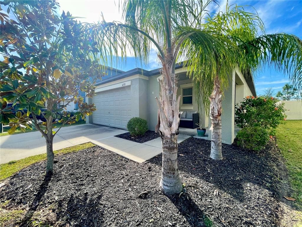 4238 UNBRIDLED SONG DRIVE SUN CITY CENTER, FL 33573