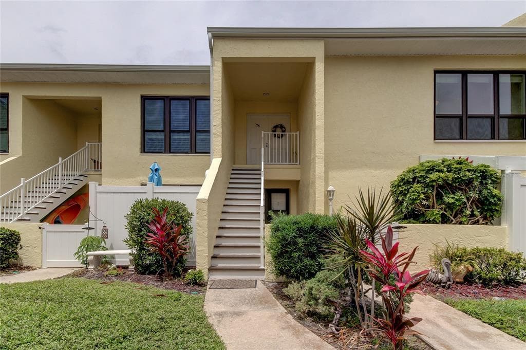1 WINDRUSH BOULEVARD UNIT 76 INDIAN ROCKS BEACH, FL 33785