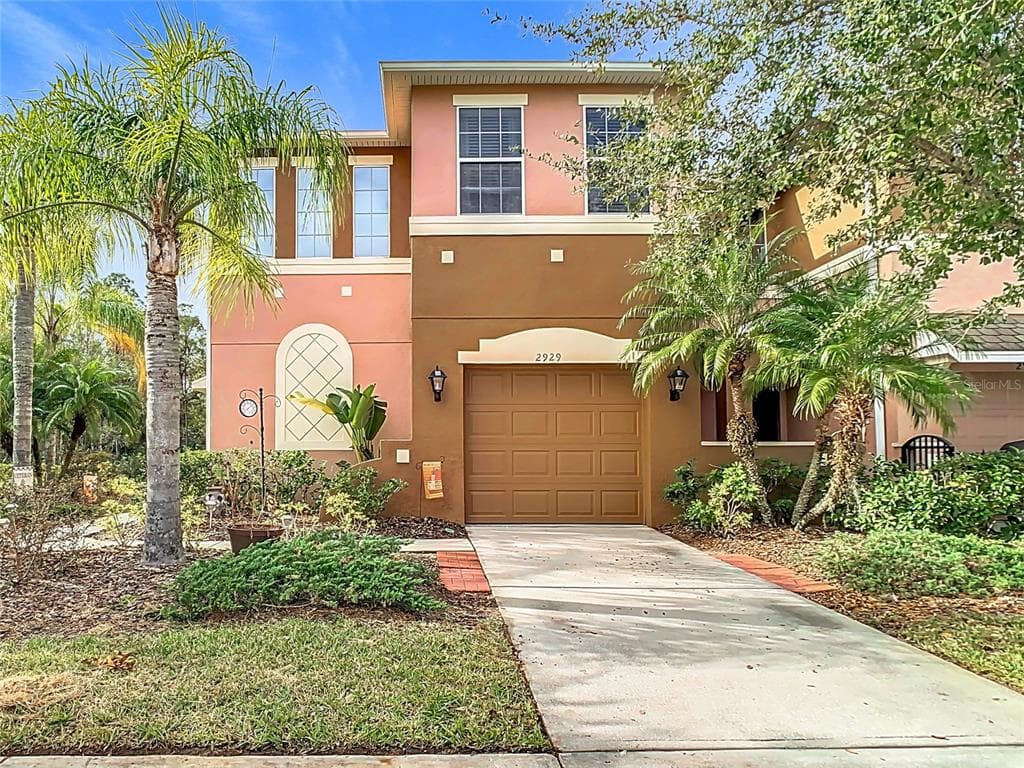 2929 BIRCHCREEK DRIVE WESLEY CHAPEL, FL 33544