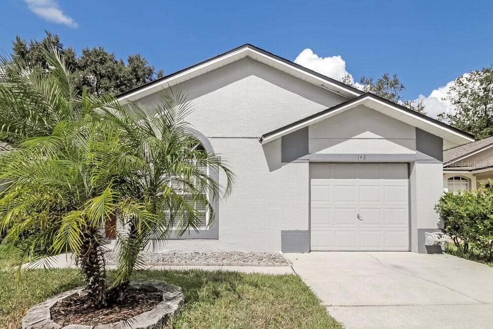 148 BURNSED PLACE OVIEDO, FL 32765