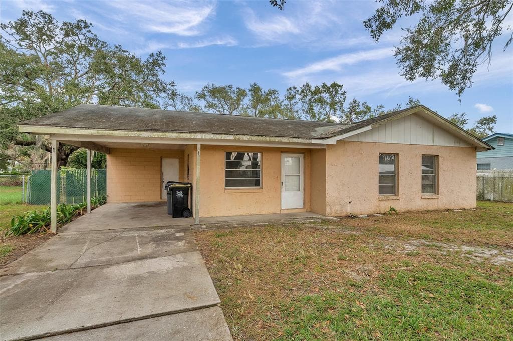 3829 ABBOTT LANE LAKELAND, FL 33810