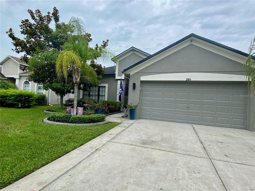3911 STORNOWAY DRIVE LAND O LAKES, FL 34638