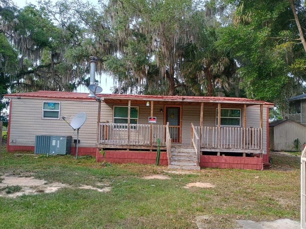 148 LITTLE ORANGE LAKE DRIVE HAWTHORNE, FL 32640