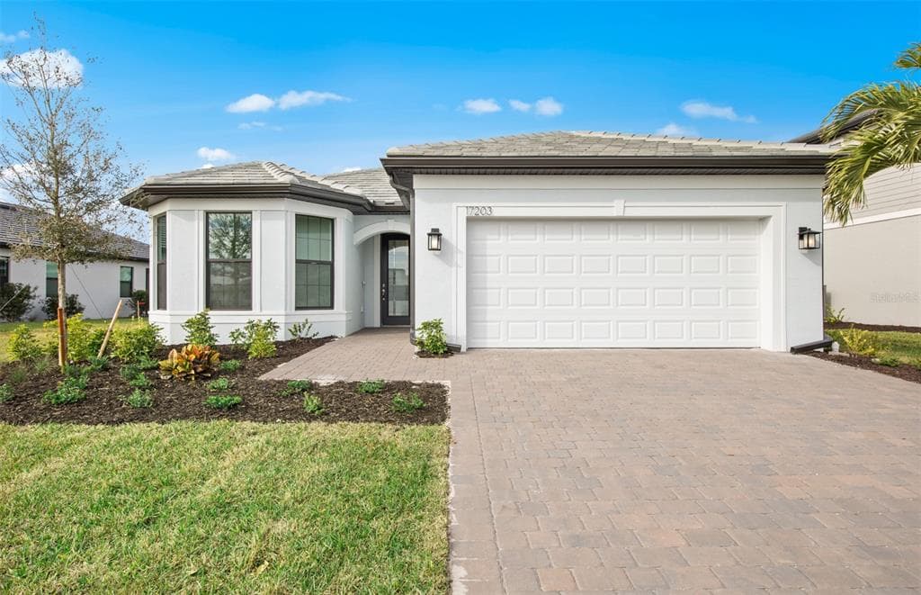 17203 LUMINOUS AVENUE VENICE, FL 34293