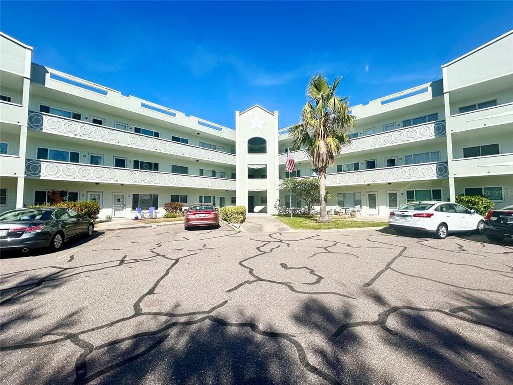 2256 PHILIPPINE DRIVE UNIT 56 CLEARWATER, FL 33763