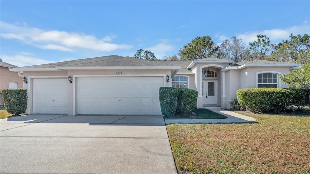 6943 ORVICTI COURT WESLEY CHAPEL, FL 33544