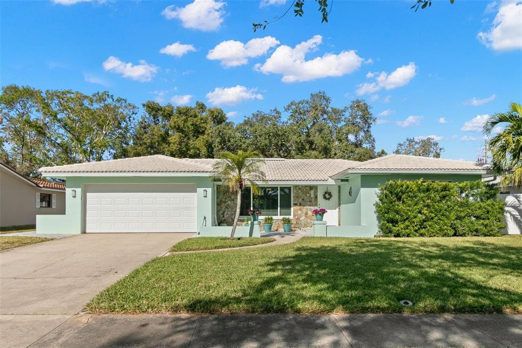11621 68TH AVENUE SEMINOLE, FL 33772
