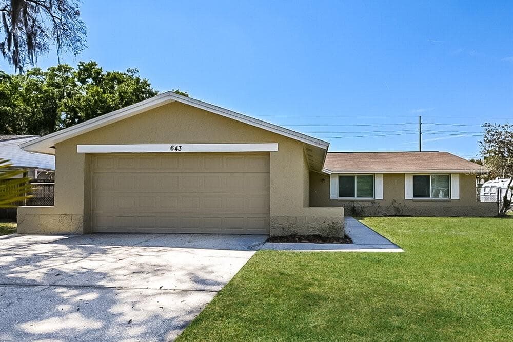 643 PINE FOREST DRIVE BRANDON, FL 33511