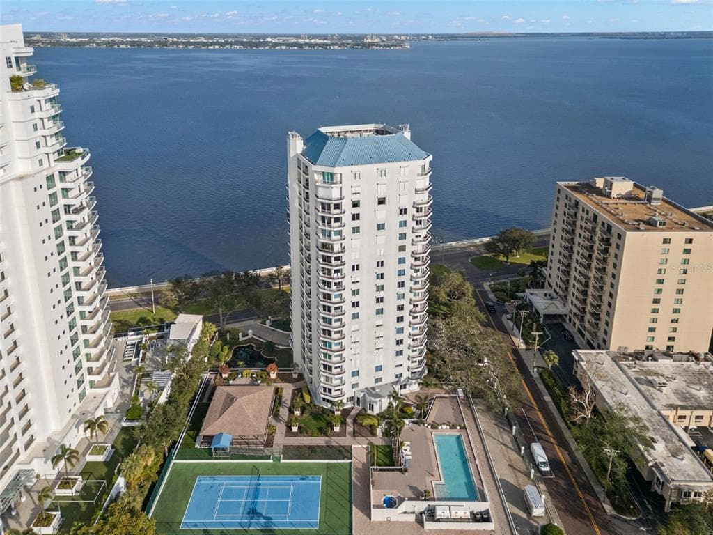 3435 BAYSHORE BOULEVARD UNIT 601S TAMPA, FL 33629