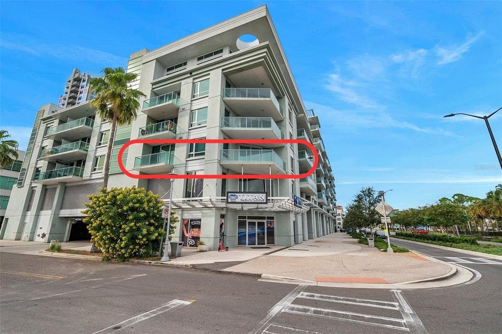 912 CHANNELSIDE DRIVE UNIT 2310 TAMPA, FL 33602