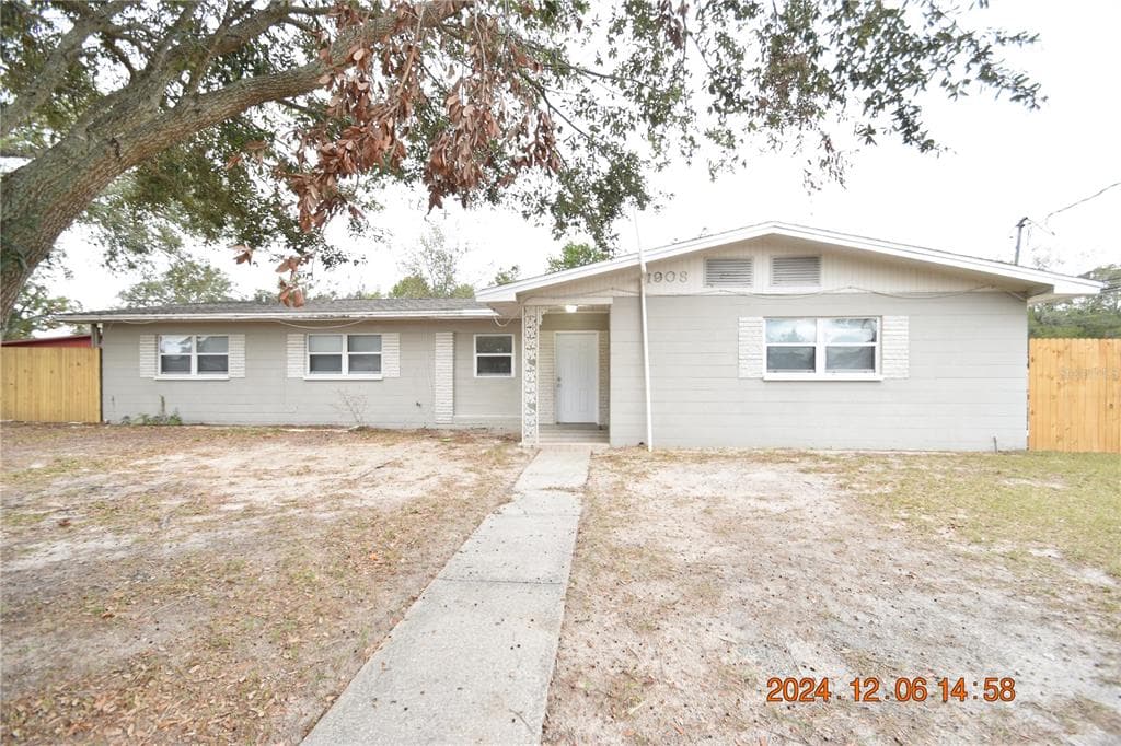 1908 HEATHER AVENUE TAMPA, FL 33612