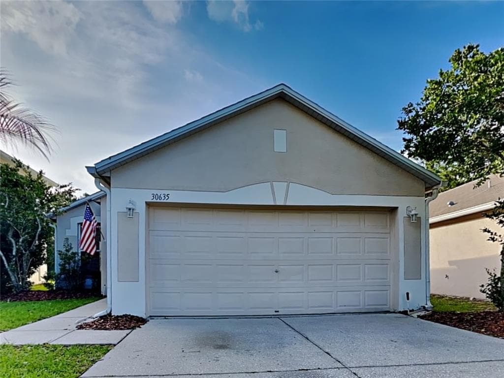 30635 BIRDHOUSE DRIVE WESLEY CHAPEL, FL 33545