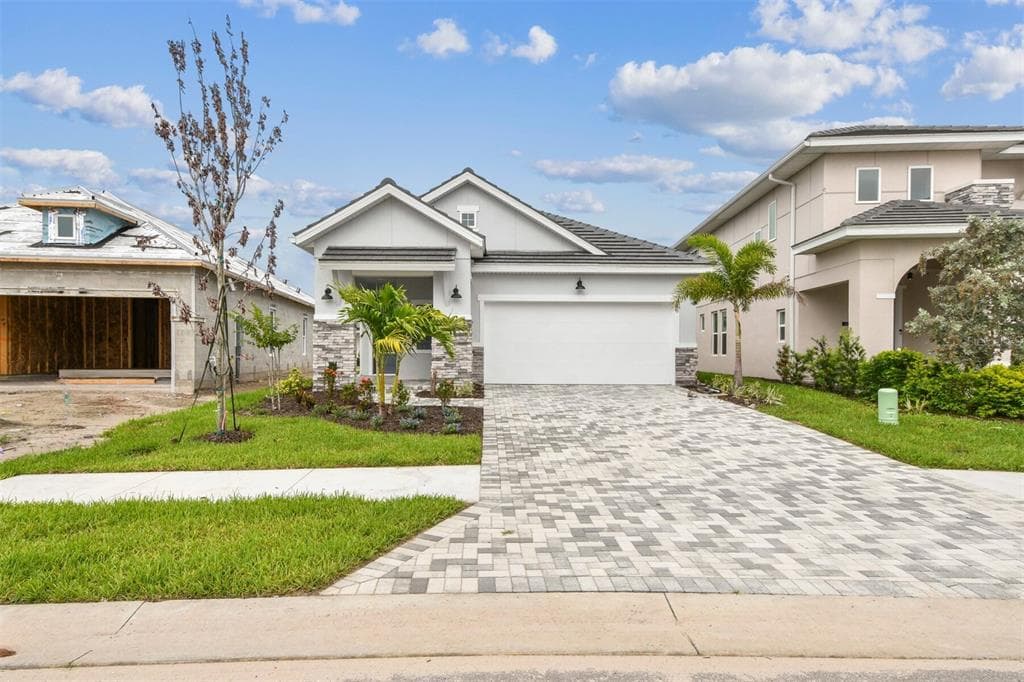 633 ALLORA AVENUE NOKOMIS, FL 34275