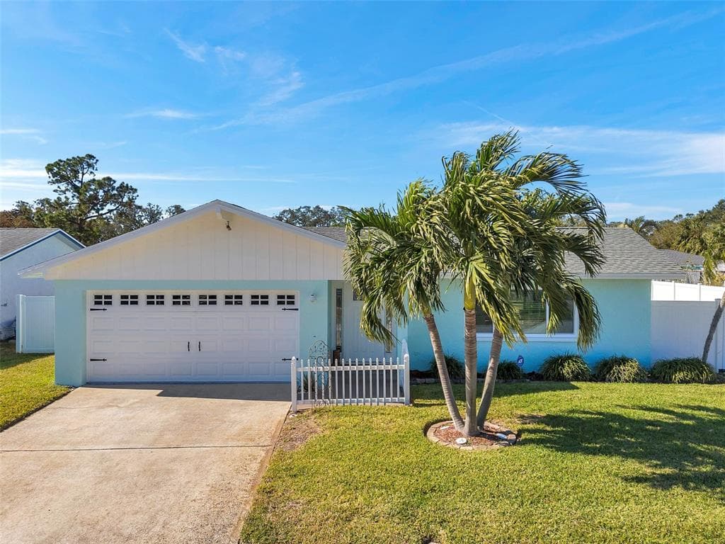 9132 118TH WAY N SEMINOLE, FL 33772