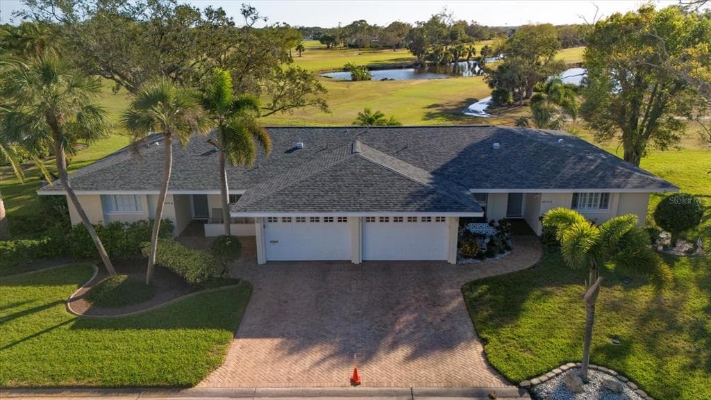 8970 PARK BOULEVARD UNIT B SEMINOLE, FL 33777