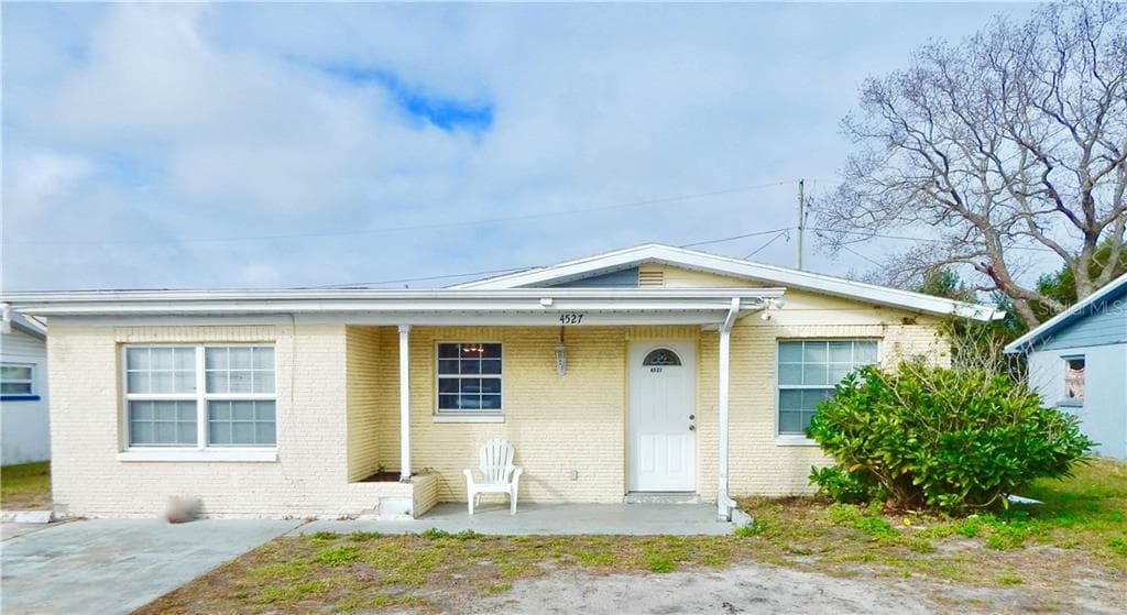 4527 POOLE STREET NEW PORT RICHEY, FL 34652