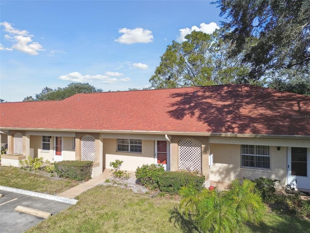 2460 NORTHSIDE DRIVE UNIT 1407 CLEARWATER, FL 33761