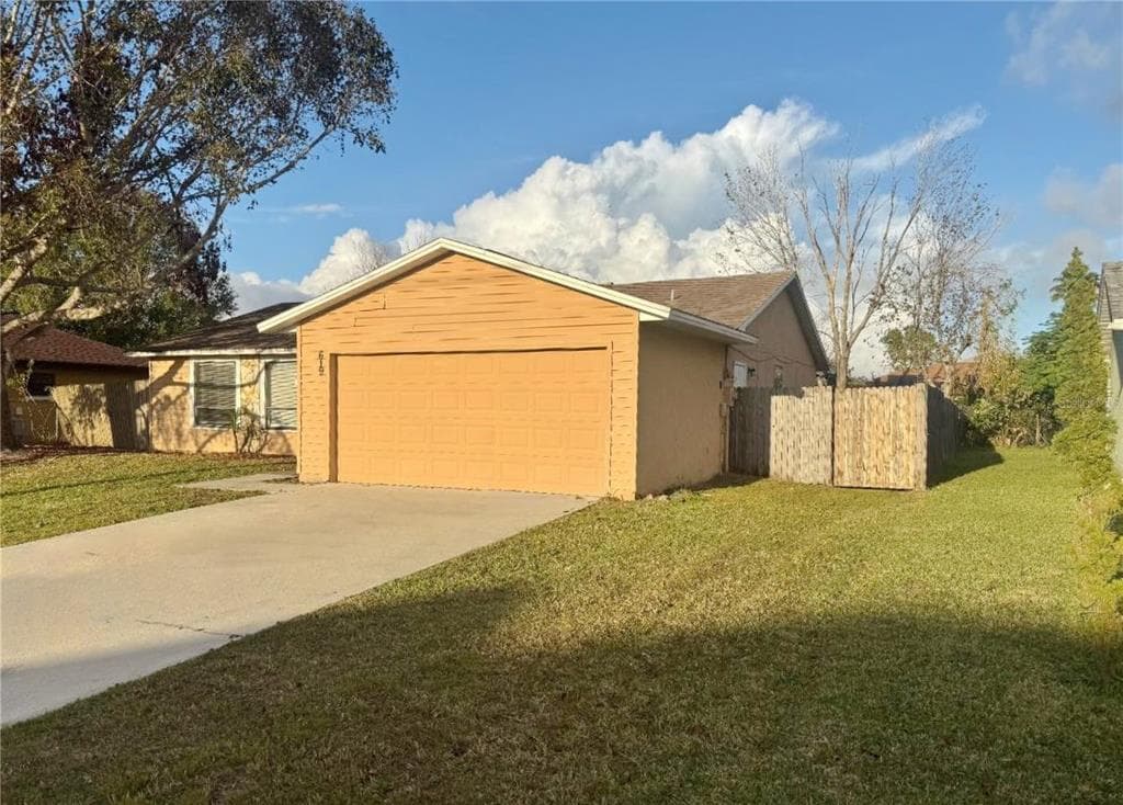 619 N DELMONTE COURT KISSIMMEE, FL 34758
