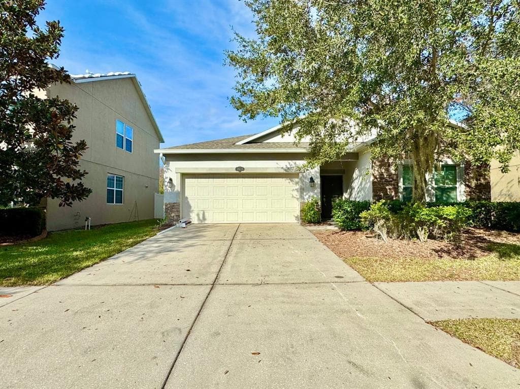 10658 PICTORIAL PARK DRIVE TAMPA, FL 33647
