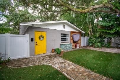 1430 20TH AVENUE N UNIT B ST PETERSBURG, FL 33704