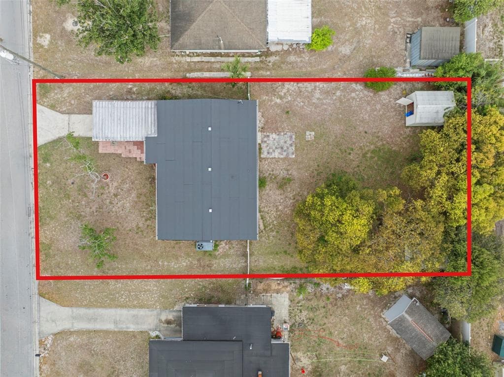 8707 BEVERLY DRIVE TEMPLE TERRACE, FL 33617