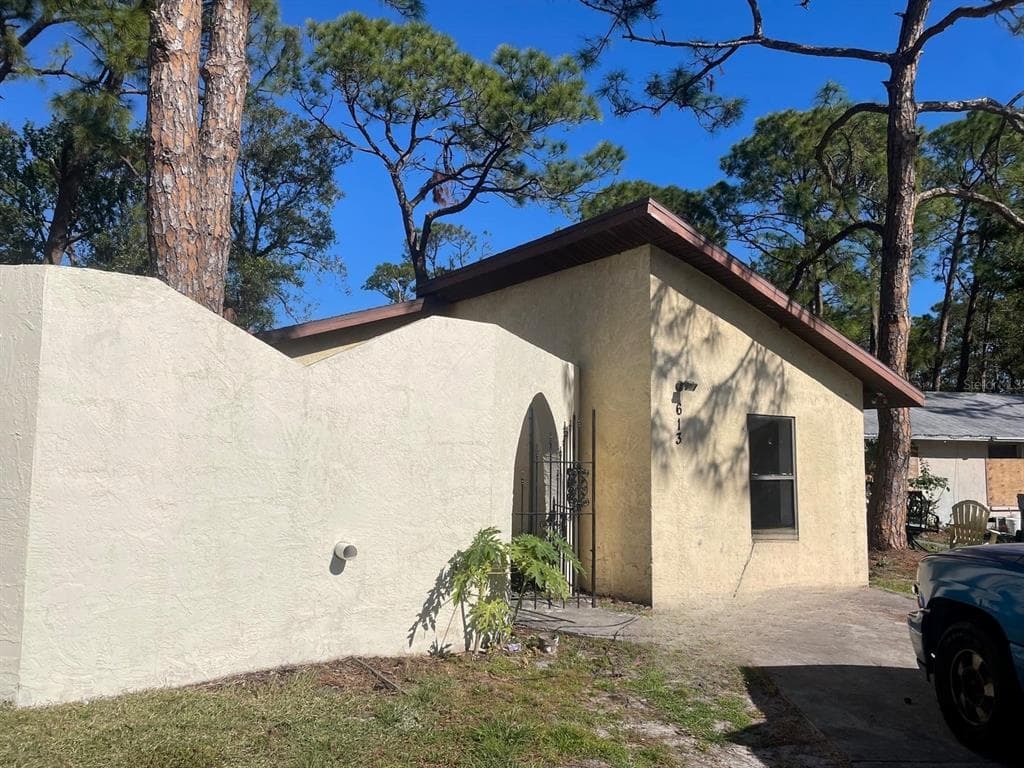 613 61ST AVENUE TERRACE E UNIT 613 BRADENTON, FL 34203