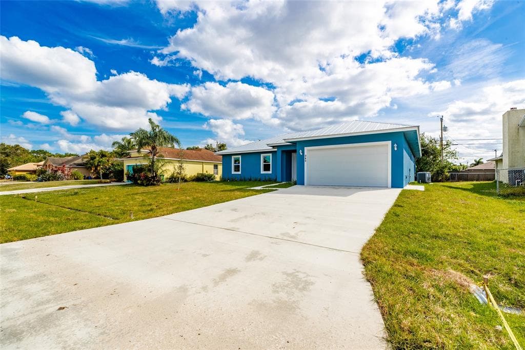 942 SW JASLO AVENUE PORT SAINT LUCIE, FL 34953