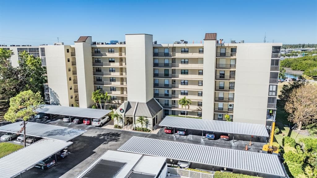 3200 COVE CAY DRIVE UNIT 1E CLEARWATER, FL 33760
