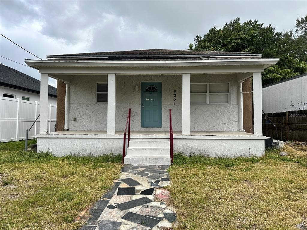 2331 W SAINT JOHN STREET TAMPA, FL 33607