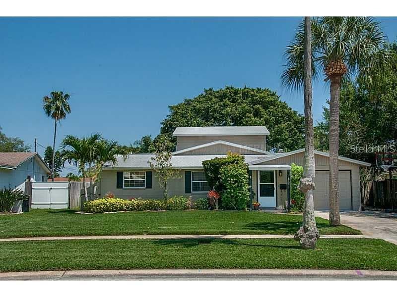 5731 VENETIAN BOULEVARD NE ST PETERSBURG, FL 33703