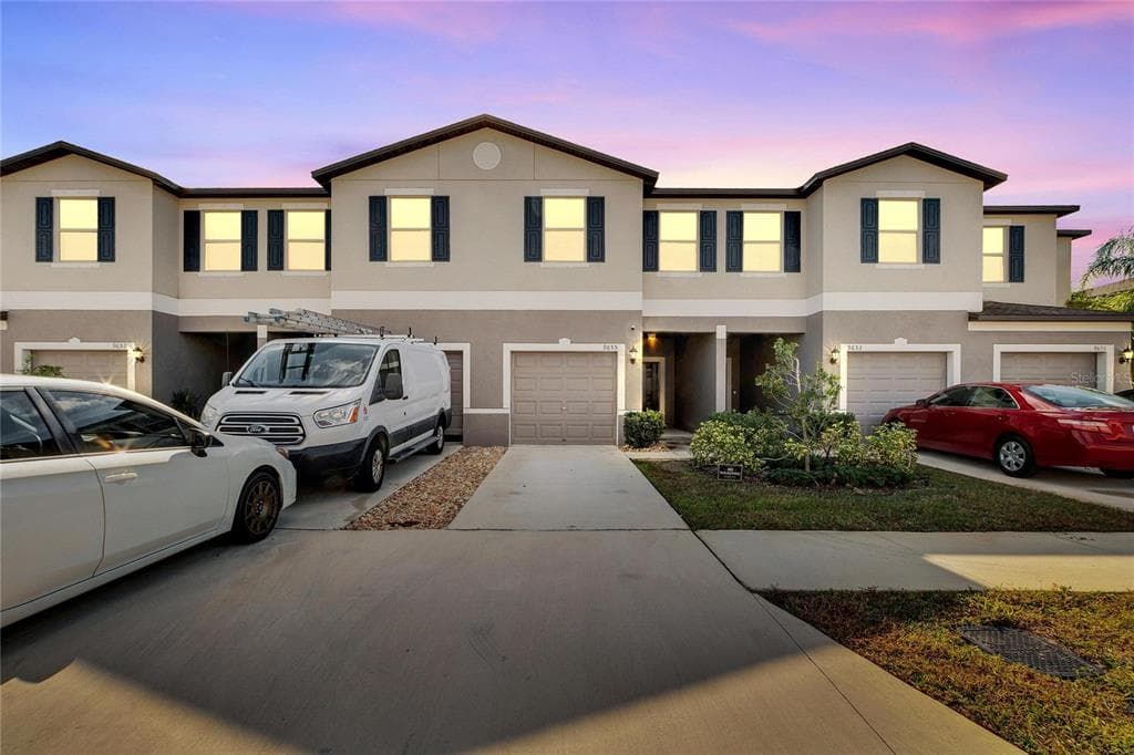 9655 PEMBROOKE PINES DRIVE