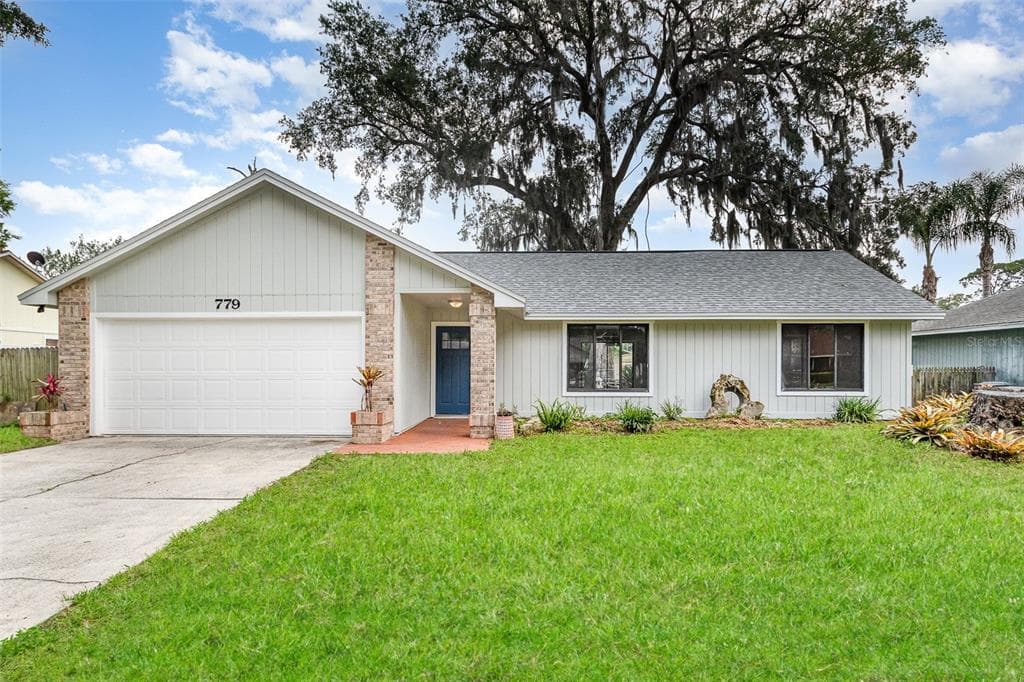 779 VICTORIA CIRCLE E ORMOND BEACH, FL 32174