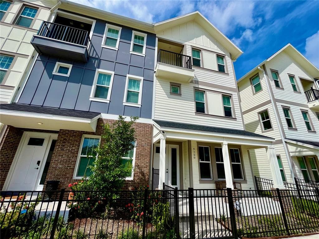 4120 N NEBRASKA AVENUE TAMPA, FL 33603